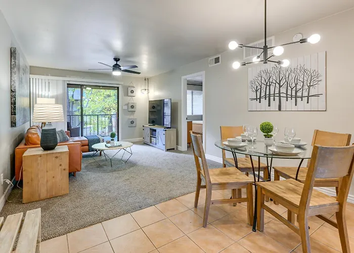 Holiday home Near Dtwn Flagstaff! Chic *